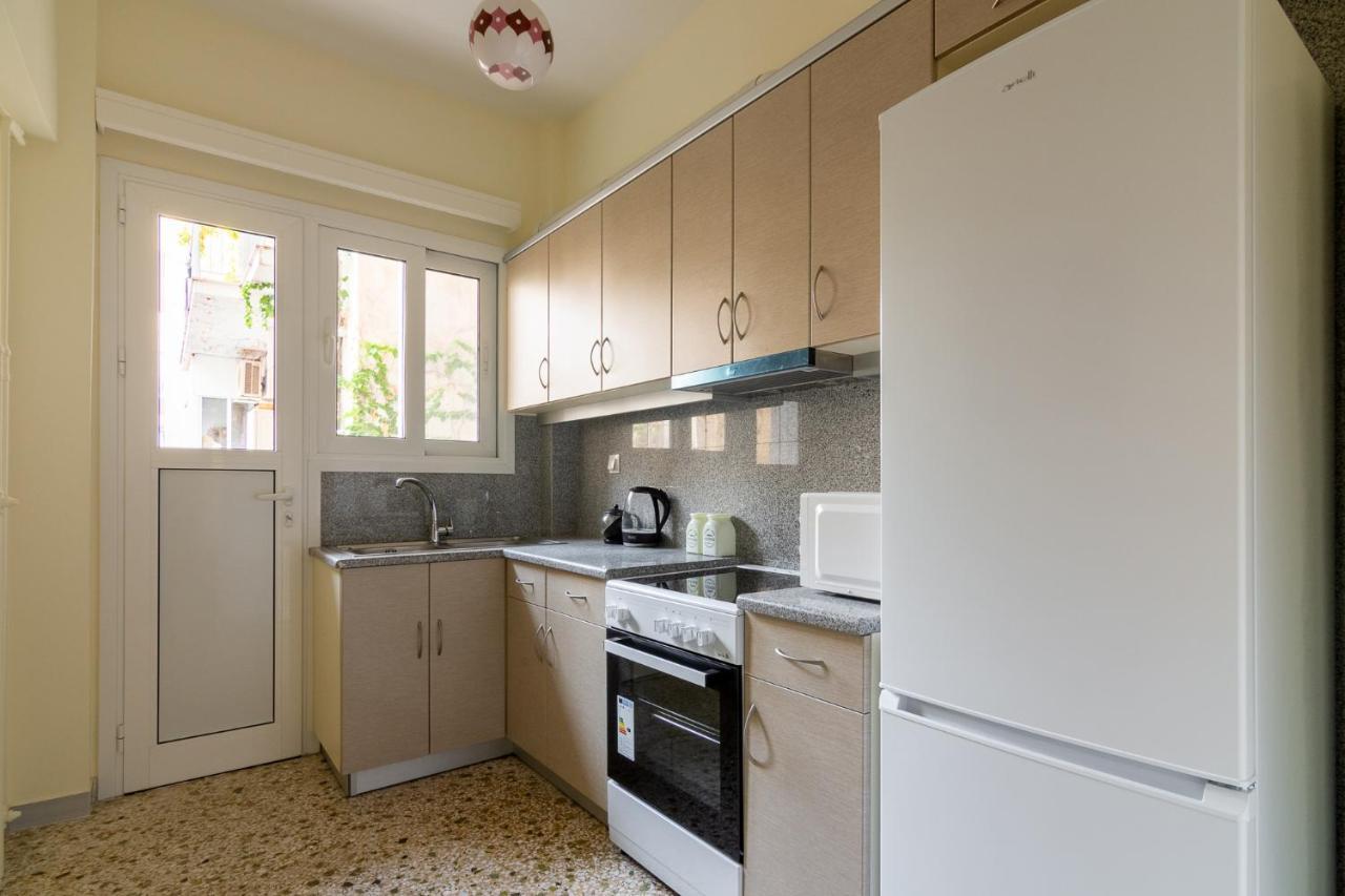 Bright And Spacious 2-bedrooms In Daire Atina